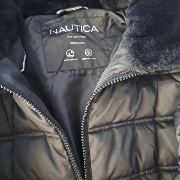 Womens Nautica light weight winter jacket - Picture 2 of 5